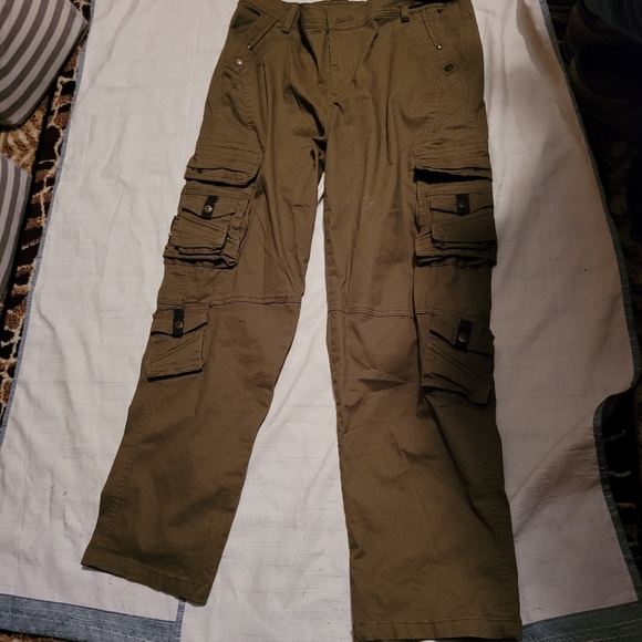 Cargo pants - Picture 2 of 2